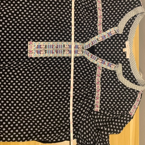 Skies Are Blue Tunic Top - Picture 2 of 7